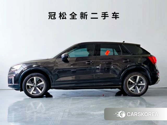 Audi Q2L e-tron 2021 Темно-серый из Китая, фото 2