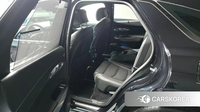 Genesis GV70 2024 Черный из Кореи, фото 2