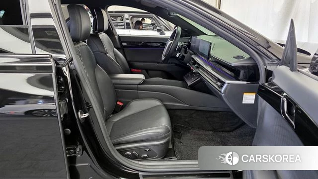 Hyundai Grandeur Hybrid (GN7) 2023 Черный из Кореи, фото 2