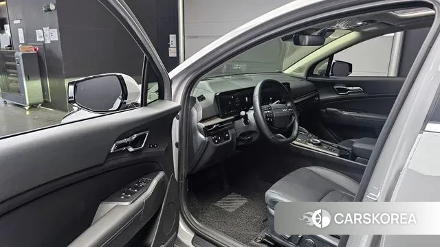 Kia The New Sportage 5th Generation 2025 Серебристо-серый из Кореи, фото 2