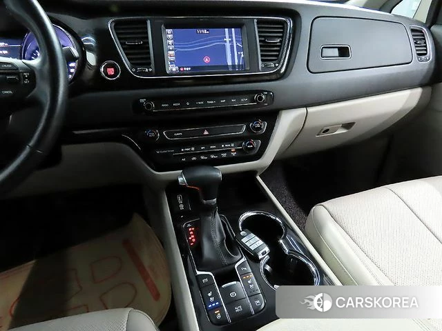 Kia The New Carnival 2019 Серый из Кореи, фото 2