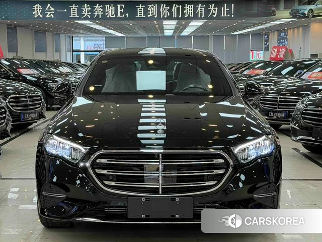 Mercedes-Benz E-class 2026 Черный из Китая, фото 2