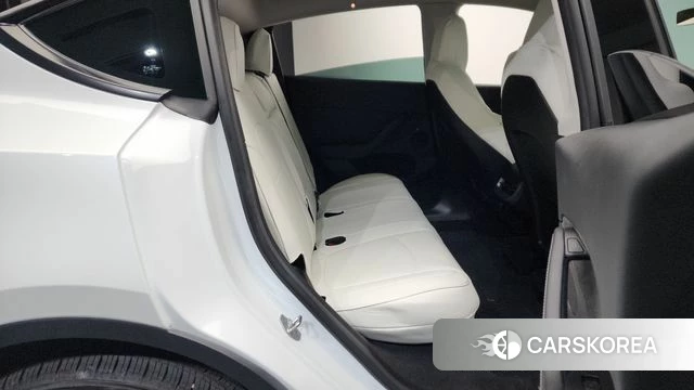 Tesla Model Y 2024 Белый из Кореи, фото 2