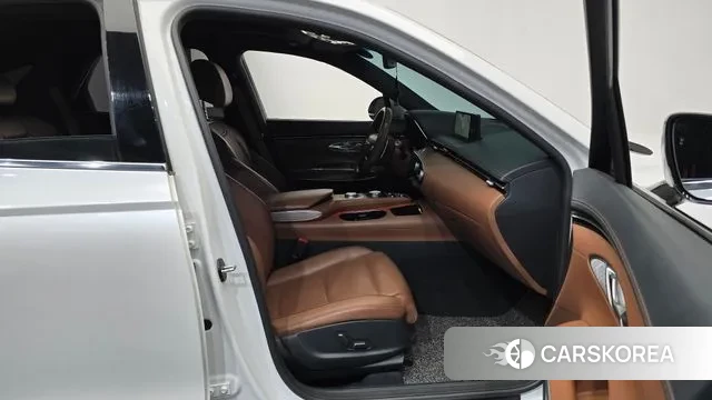 Genesis GV70 2021 Белый из Кореи, фото 2