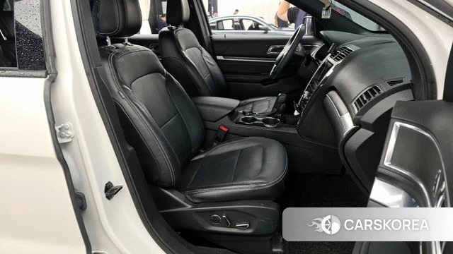 Ford Explorer 2018 Белый из Кореи, фото 2