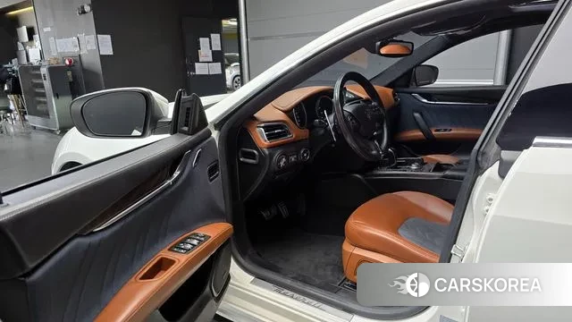 Maserati Ghibli 2018 Белый из Кореи, фото 2