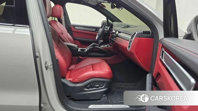 Porsche Cayenne (PO536) 2023 Серебристо-серый из Кореи, фото 2