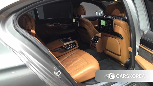 BMW 7 Series (G11) 2019 Серебряный из Кореи, фото 2