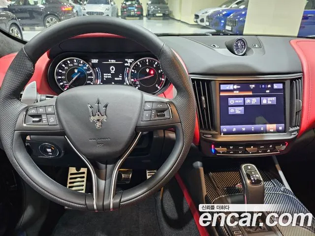 Maserati Levante 2023 Черный из Кореи, фото 2