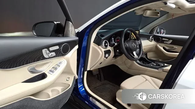 Mercedes-Benz GLC-Class X253 2018 Белый из Кореи, фото 2