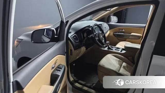 Kia The New Carnival 2018 Белый из Кореи, фото 2