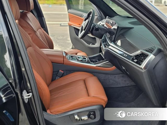 BMW X7 (G07) 2026 Черный из Кореи, фото 2