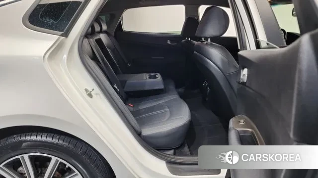 Kia The New K5 2nd generation 2019 Белый из Кореи, фото 2