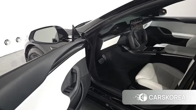 Tesla Model S 2023 Черный из Кореи, фото 2