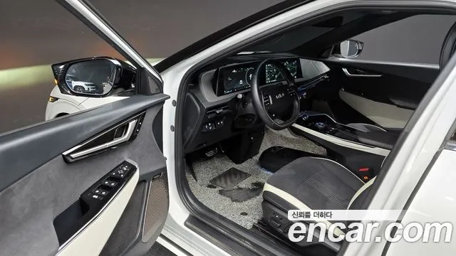 Kia EV6 2022 Белый из Кореи, фото 2