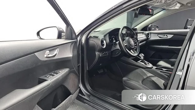 Kia The New K3 2nd generation 2021 Серый из Кореи, фото 2