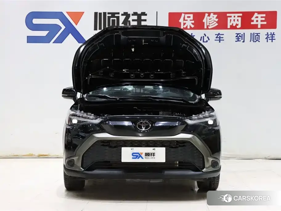 Toyota Frontlander 2024 Черный из Китая, фото 2