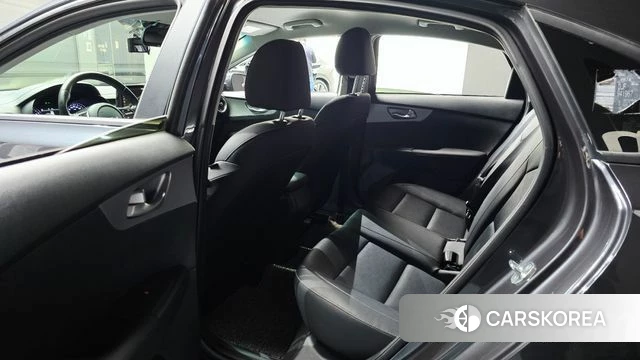 Kia The New K3 2nd generation 2022 Серый из Кореи, фото 2