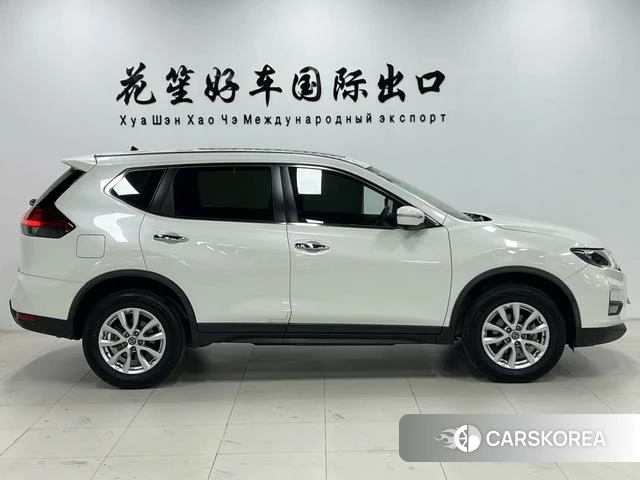 Nissan Qijun 2021 Белый из Китая, фото 2