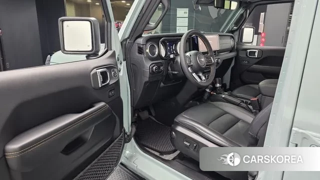 Jeep Wrangler (JL) 2024 Светло-зеленый из Кореи, фото 2