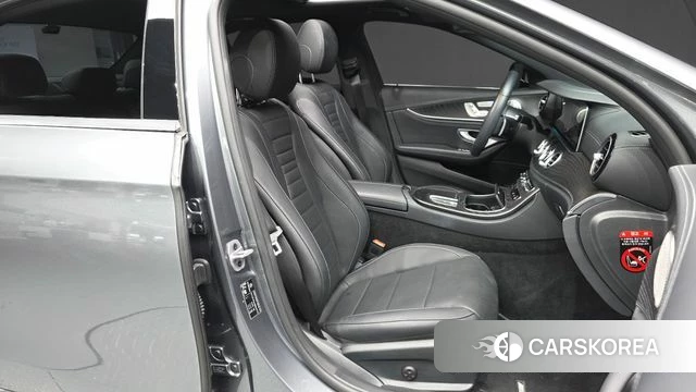 Mercedes-Benz E-Class W213 2022 Серый из Кореи, фото 2