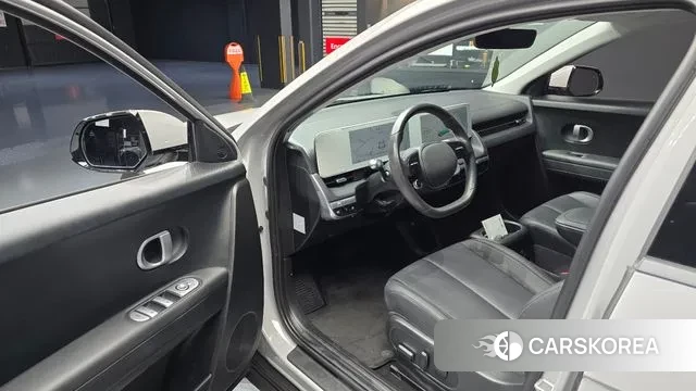 Hyundai Ionic 5 2022 Серебристо-серый из Кореи, фото 2