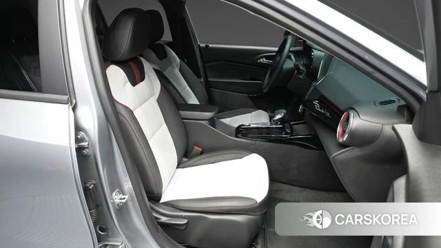 Chevrolet (GM Daewoo) Trax Crossover 2025 Серебряный из Кореи, фото 2