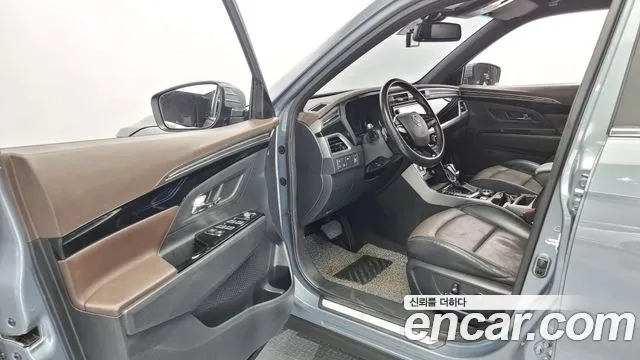 Ssangyong Beautiful Korando 2019 Светло-серебряный цвет из Кореи, фото 2