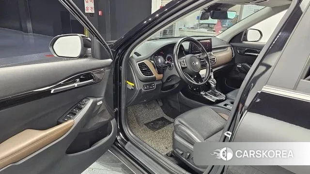 Kia Seltos 2020 Черный из Кореи, фото 2