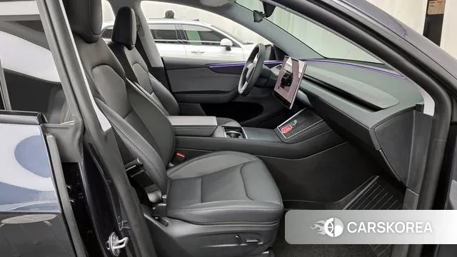 Tesla Model Y 2025 Серый из Кореи, фото 2