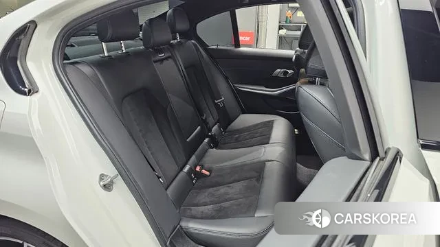 BMW 3 Series (G20) 2021 Белый из Кореи, фото 2