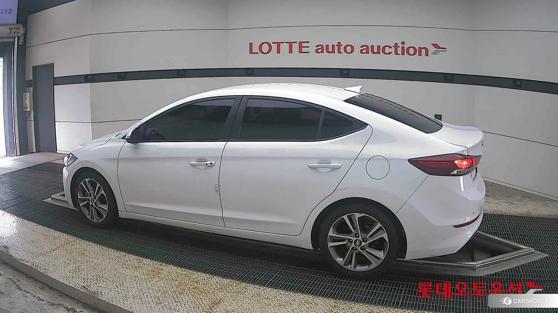 Hyundai Avante 2018 Белый из Кореи, фото 2