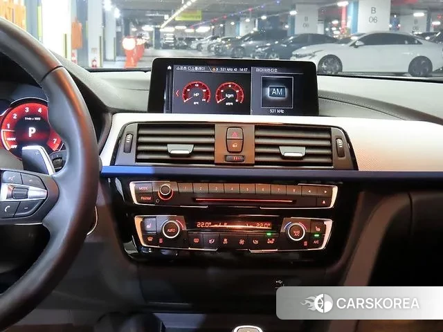 BMW 3 Series (F30) 2018 Белый из Кореи, фото 2