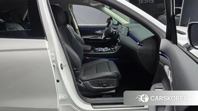 Genesis GV70 2025 Белый из Кореи, фото 2