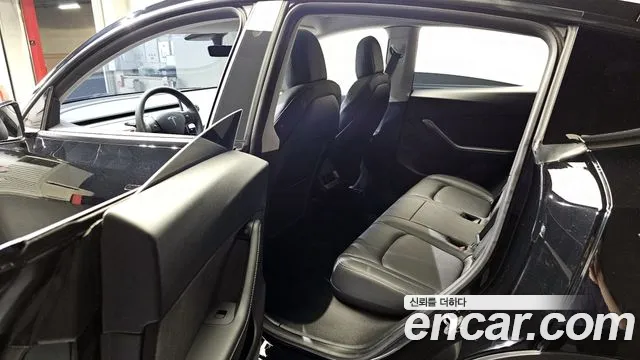 Tesla Model Y 2021 Черный из Кореи, фото 2