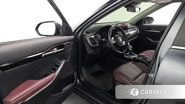 Kia Seltos 2021 Серый из Кореи, фото 2