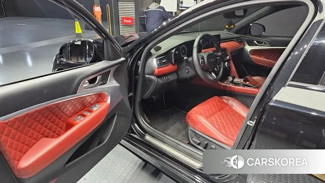 Genesis The New G70 2021 Черный из Кореи, фото 2