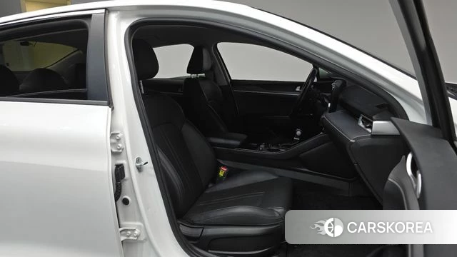 Kia K5 3rd generation 2020 Белый из Кореи, фото 2