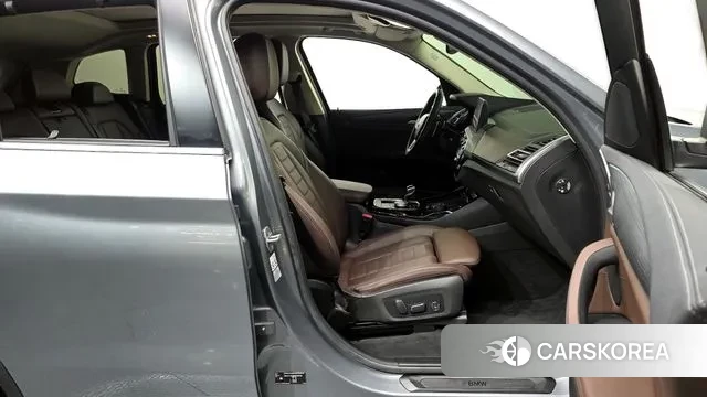 BMW X3 (G01) 2023 Серый из Кореи, фото 2