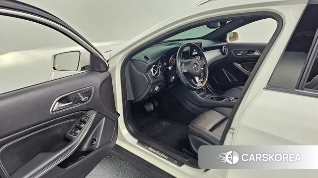 Mercedes-Benz GLA-Class X156 2019 Белый из Кореи, фото 2