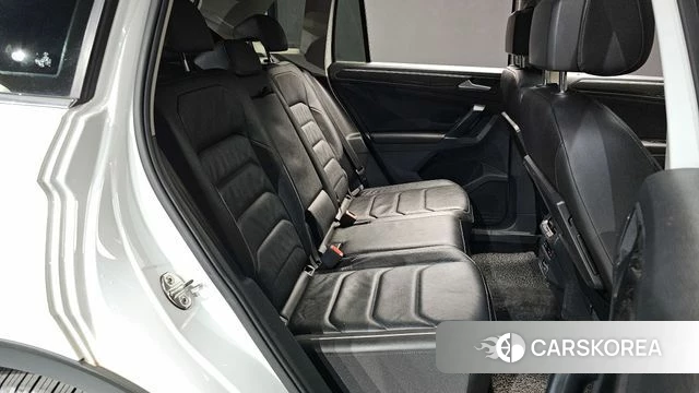 Volkswagen Tiguan second Generation 2018 Белый из Кореи, фото 2