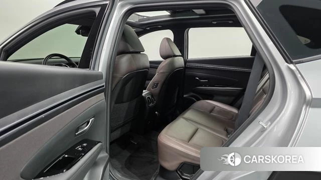 Hyundai Tucson Hybrid (NX4) 2021 Серебряный из Кореи, фото 2