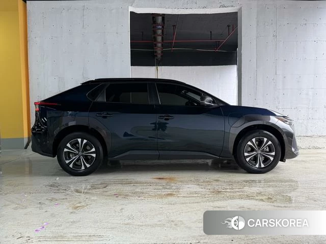 Toyota FAW bZ4X 2022 Синий из Китая, фото 2