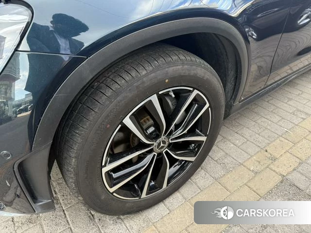 Mercedes-Benz GLC 2021 Зеленый из Китая, фото 2