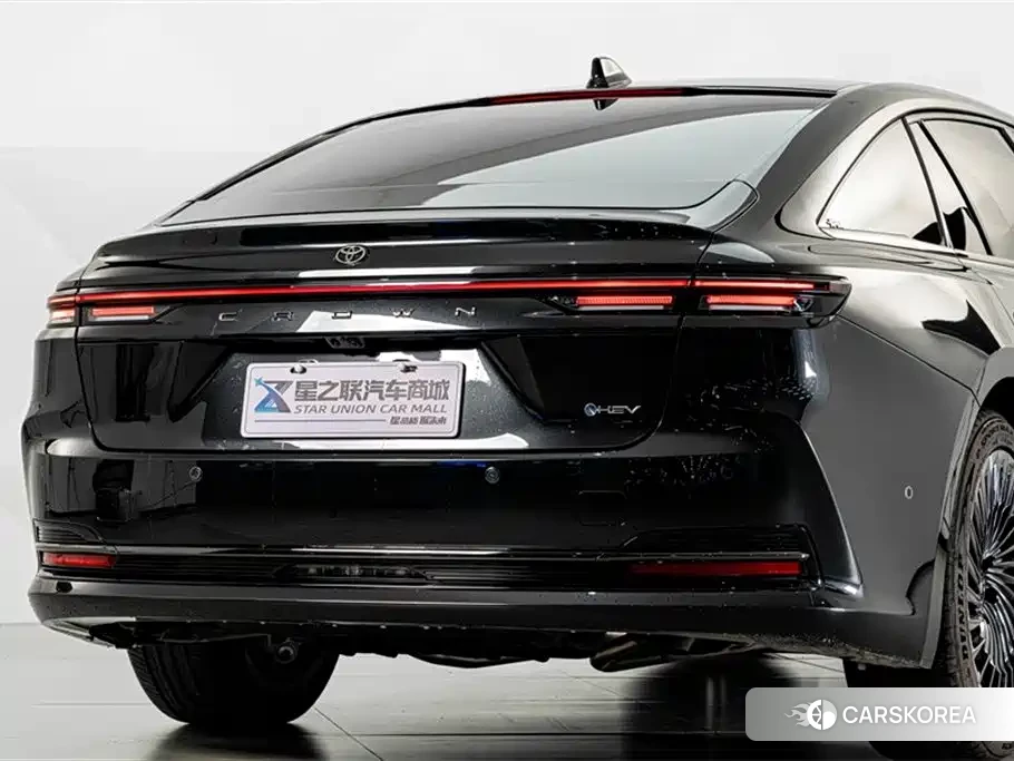 Toyota Crown 2025 Черный из Китая, фото 2