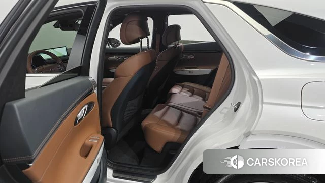Genesis GV70 2022 Белый из Кореи, фото 2