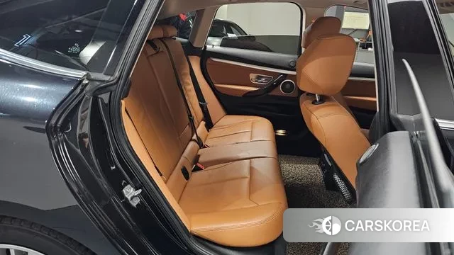 BMW 3 Series GT (F34) 2019 Черный из Кореи, фото 2