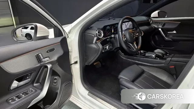 Mercedes-Benz A-Class W177 2022 Белый из Кореи, фото 2