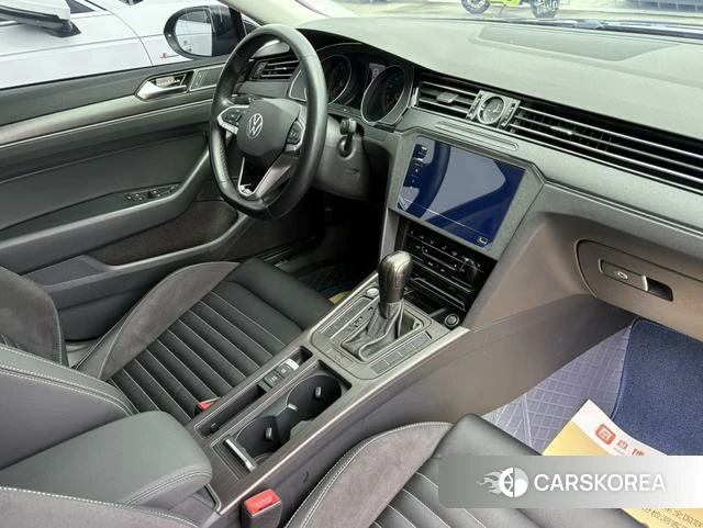 Volkswagen Magotan 2022 Черный из Китая, фото 2