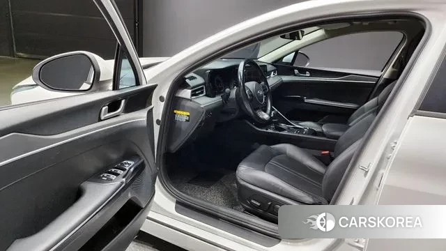 Kia K5 3rd generation 2019 Белый из Кореи, фото 2